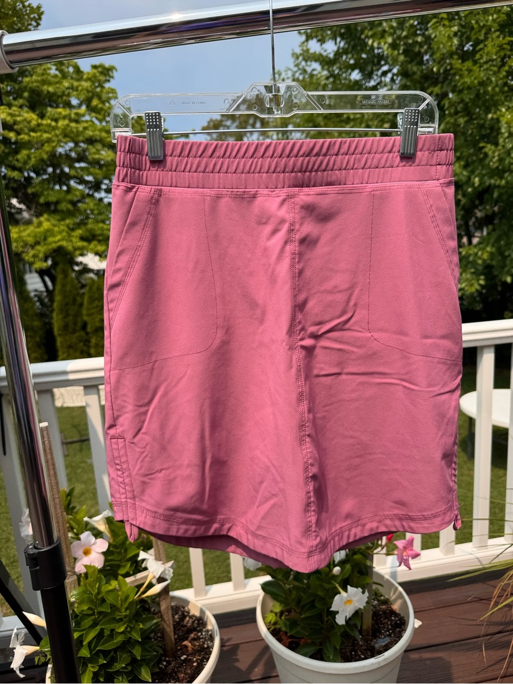 Women’s Pink Pull-On Active Shorts